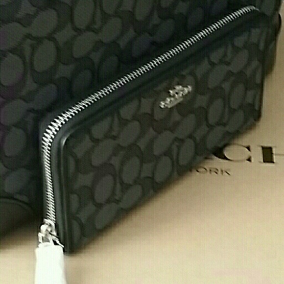 💛 Coach Accordion Zip Wallet 💜💛💜 - Picture 3 of 7